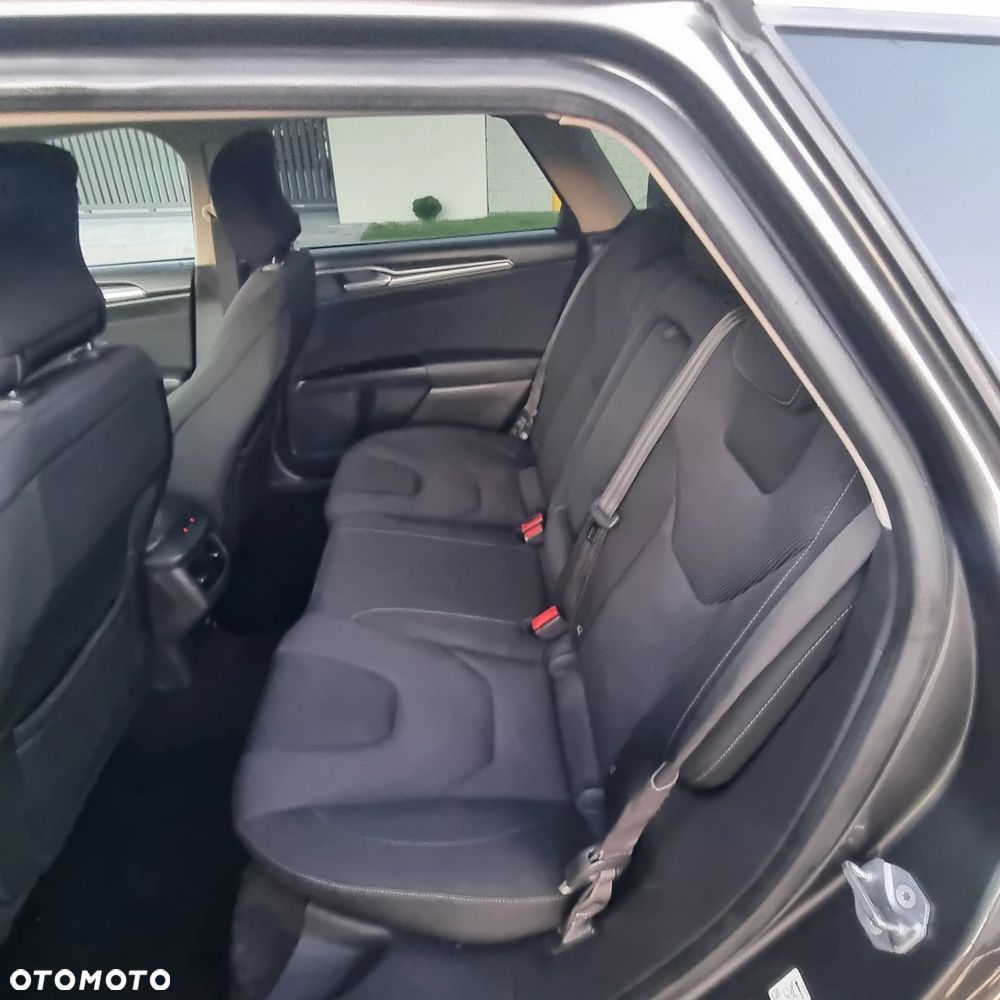 Ford Mondeo - 10