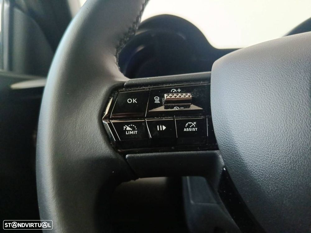 Alfa Romeo Junior 1.2 Speciale eDCT6 - 17