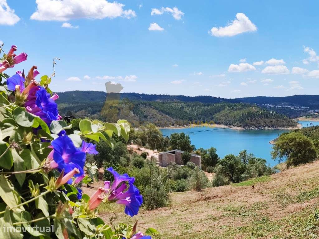 Terreno com licença de construção aprovada e vista panorâmica sobre... - Grande imagem: 3/43