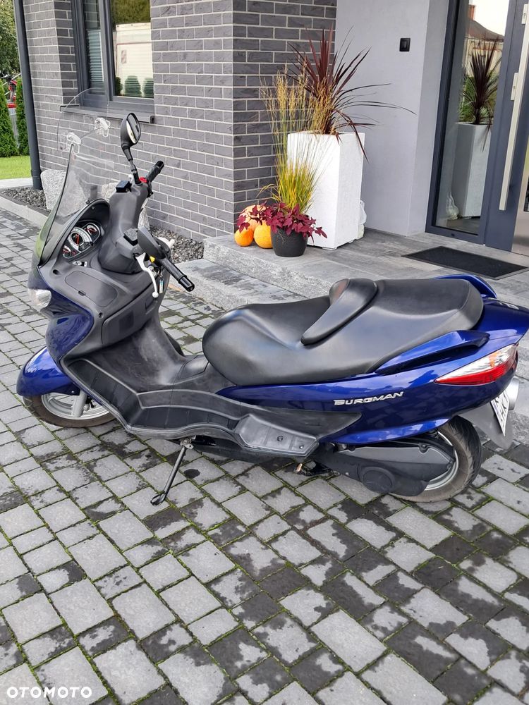 Suzuki Burgman - 4
