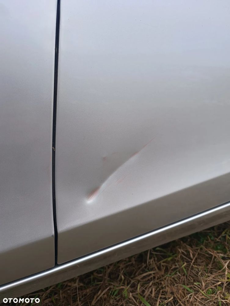 Volvo V40 T3 R Design - 14