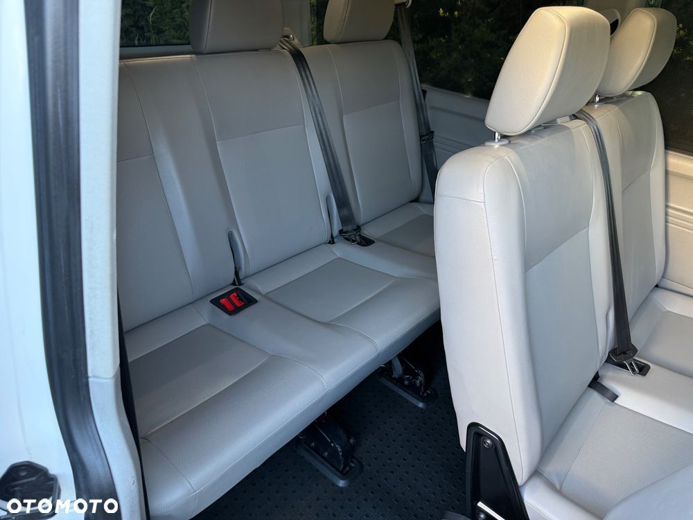 Volkswagen Caravelle L2 Comfortline Mixt 4Motion - 28