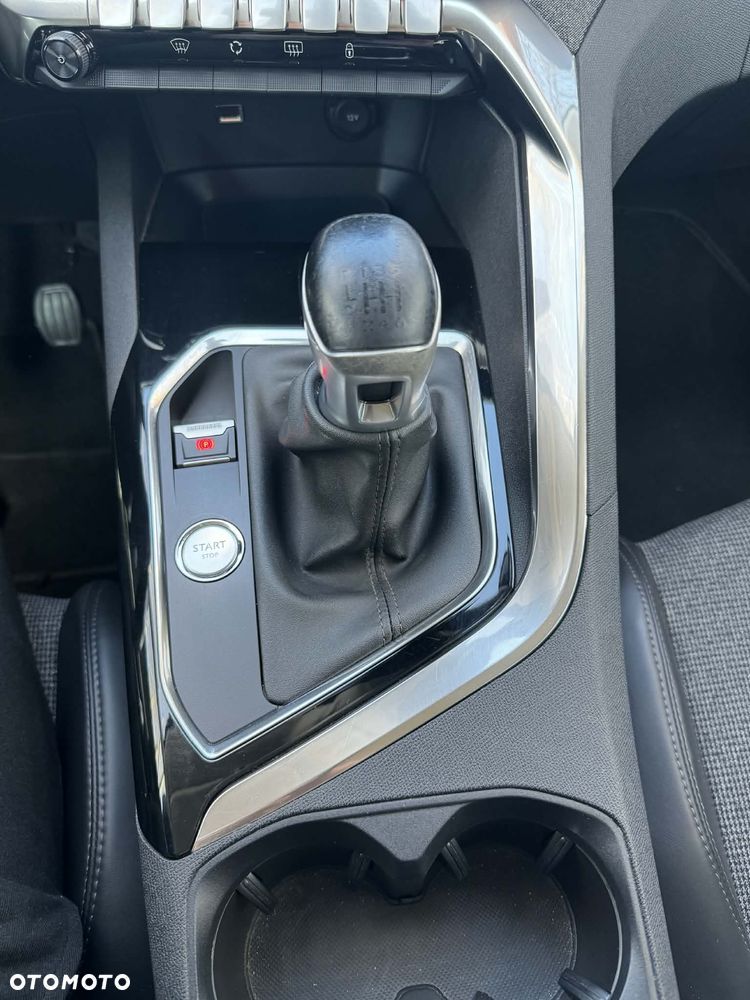Peugeot 3008 PureTech 130 Stop & Start Allure - 8