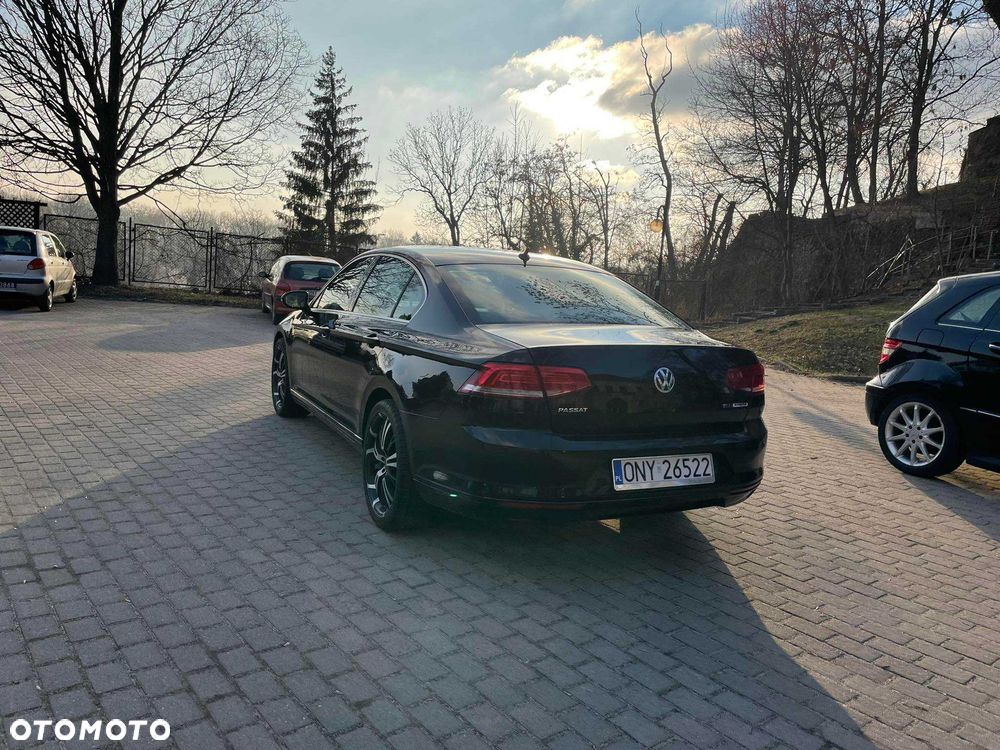 Volkswagen Passat - 5