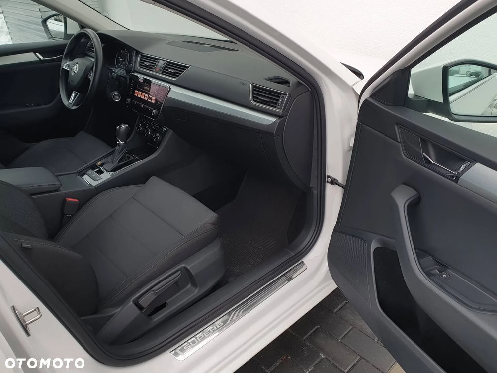 Skoda Superb 2.0 TDI Ambition DSG - 7