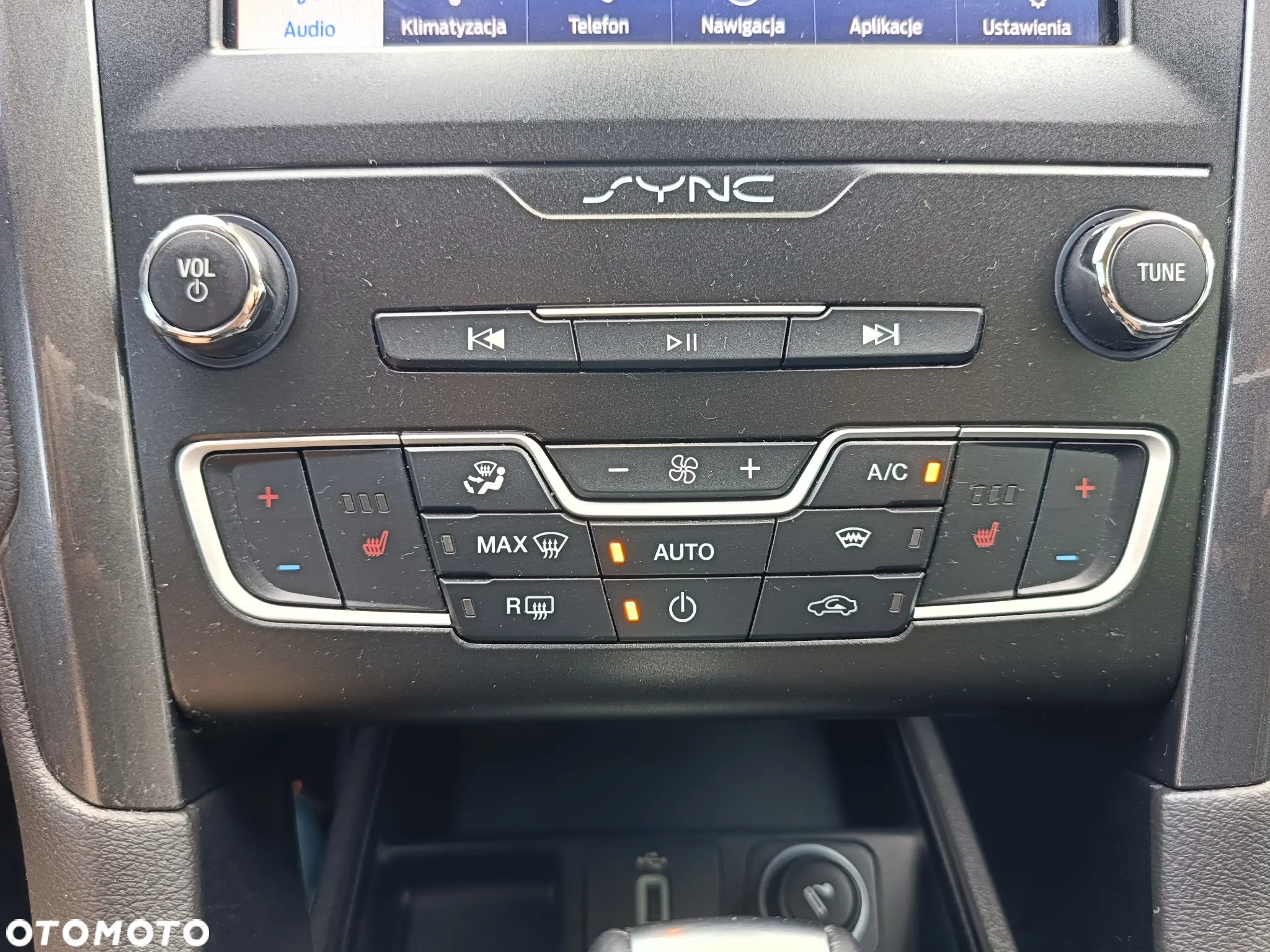 Ford Mondeo 1.5 EcoBoost Titanium - 27
