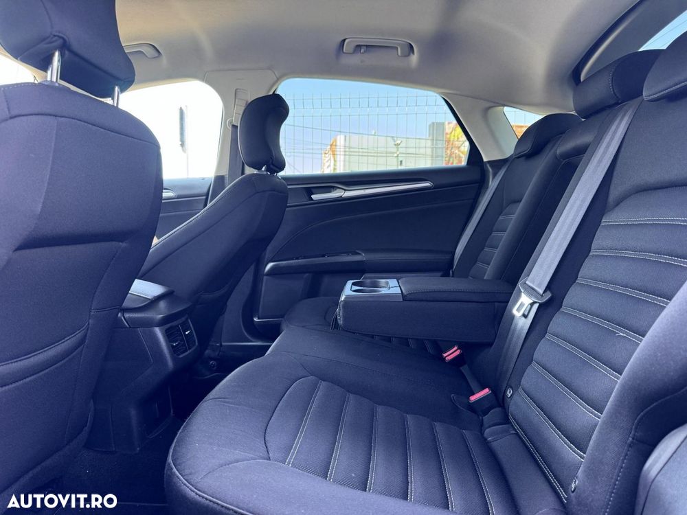 Ford Mondeo - 26