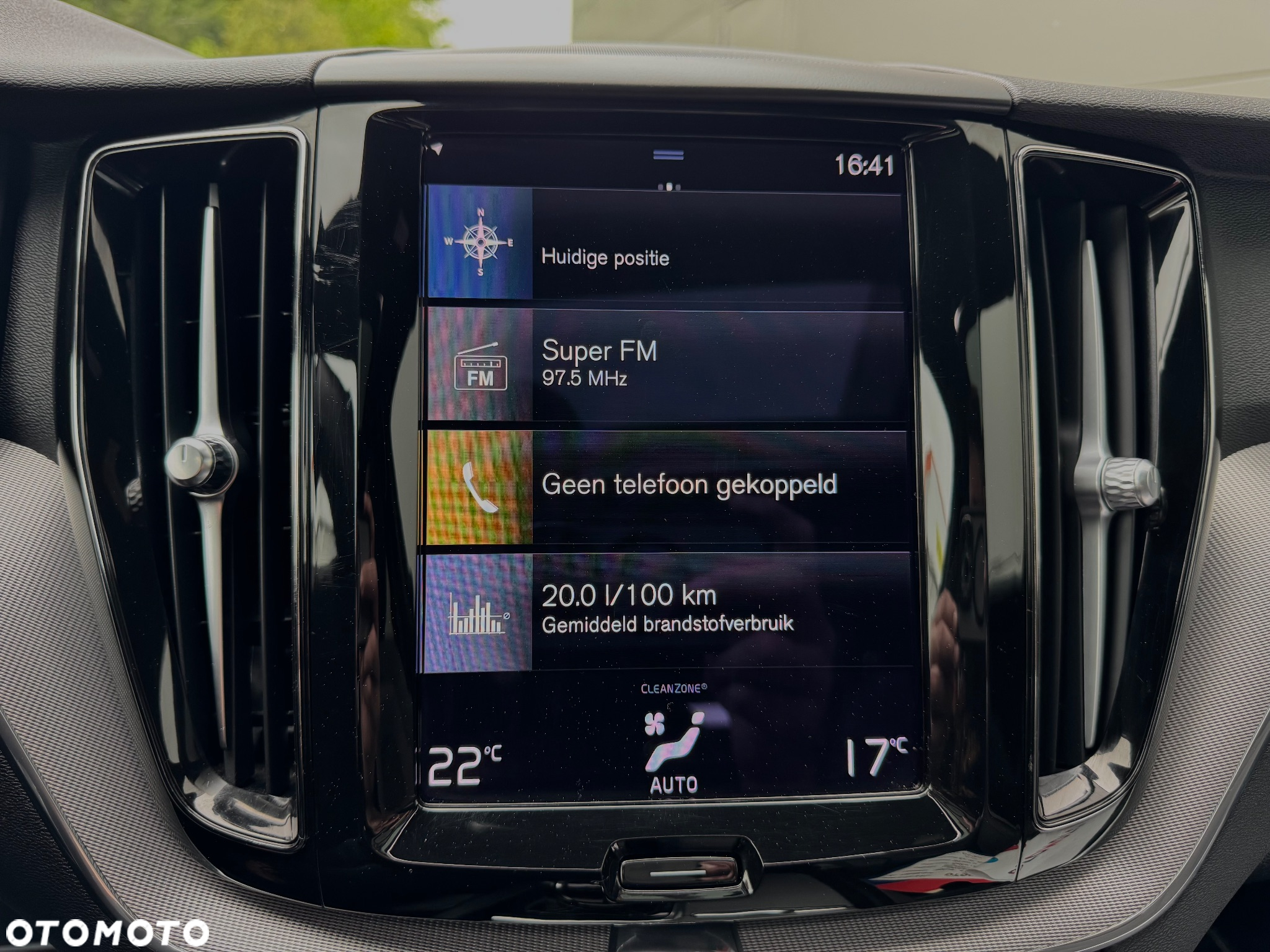 Volvo XC 60 D4 R-Design - 35