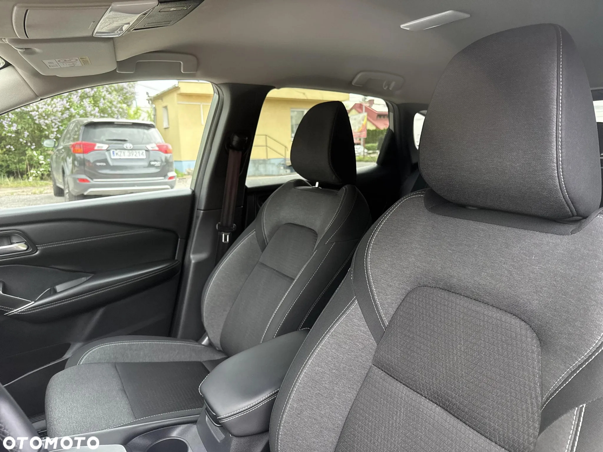 Nissan Qashqai 1.3 DIG-T mHEV N-Connecta Xtronic - 12