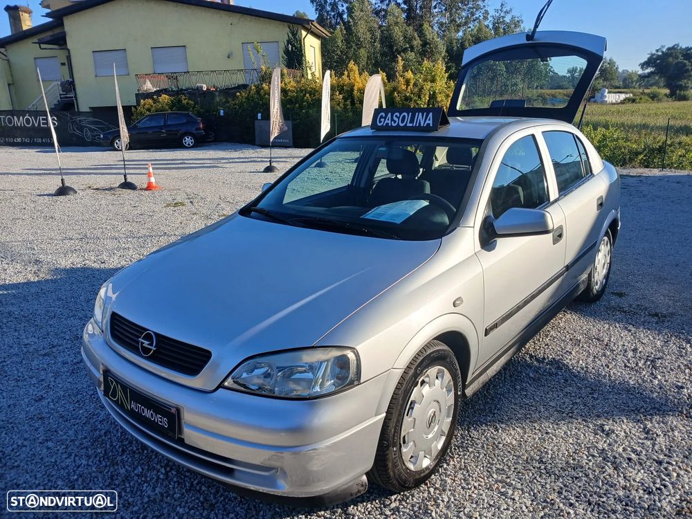 Opel Astra 1.4 Club - 10