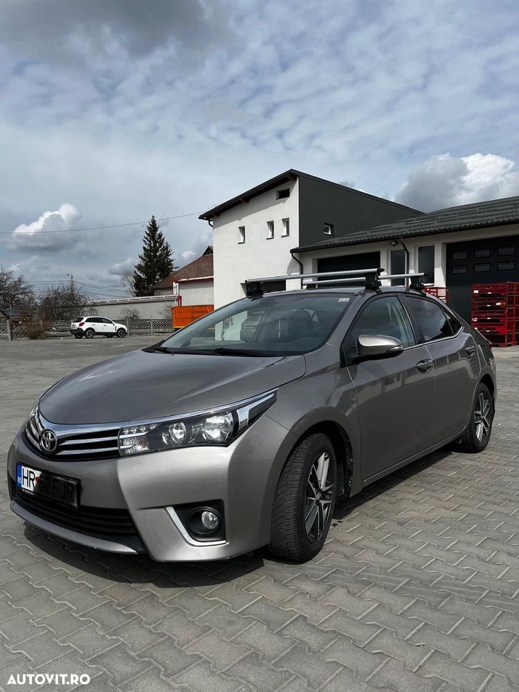 Toyota Corolla 1.6 Valvematic Luna - 2