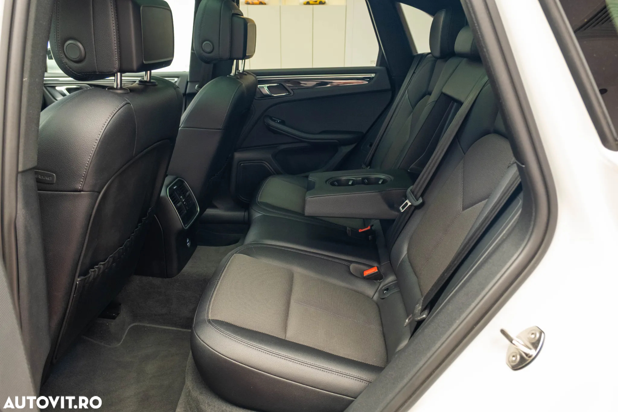 Porsche Macan - 27