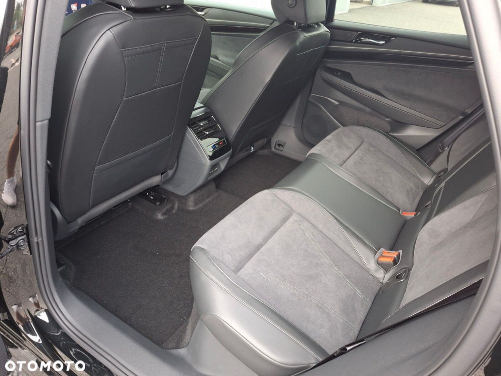 Volkswagen ID.7 77kWh Pro Plus - 16