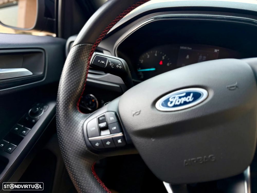 Ford Focus 1.0 EcoBoost MHEV ST-Line Aut. - 18
