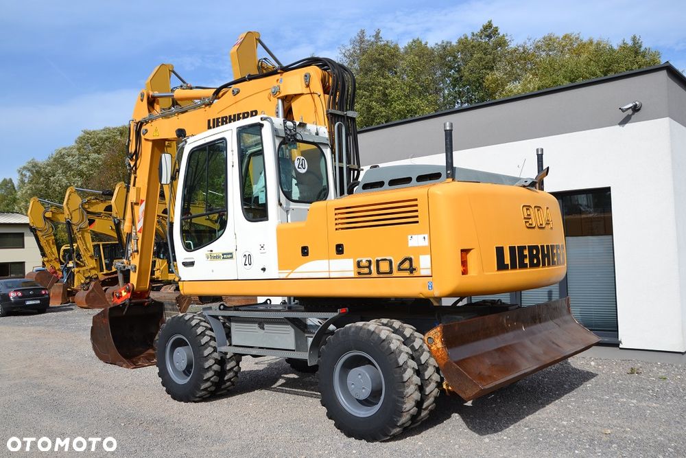 Liebherr A 904 C - 6