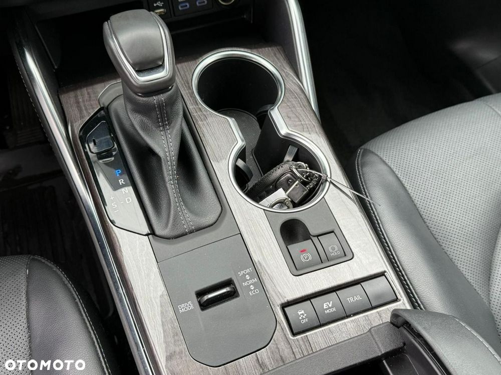 Toyota Highlander 2.5 Hybrid Executive - 30
