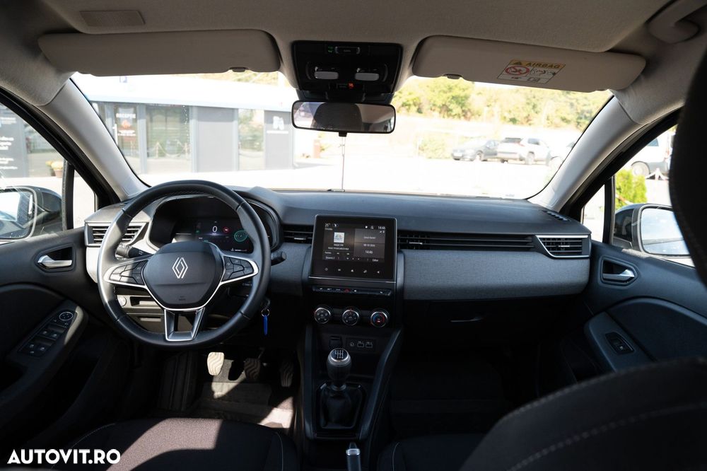 Renault Clio - 10