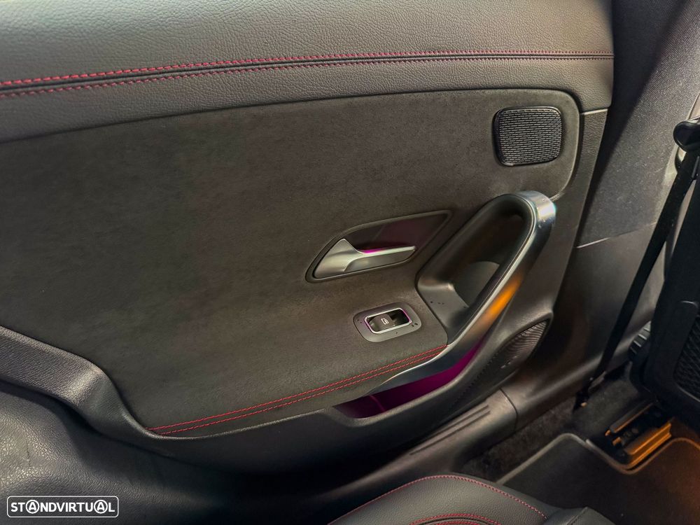 Mercedes-Benz CLA 220 d Shooting Brake AMG Line Aut. - 24