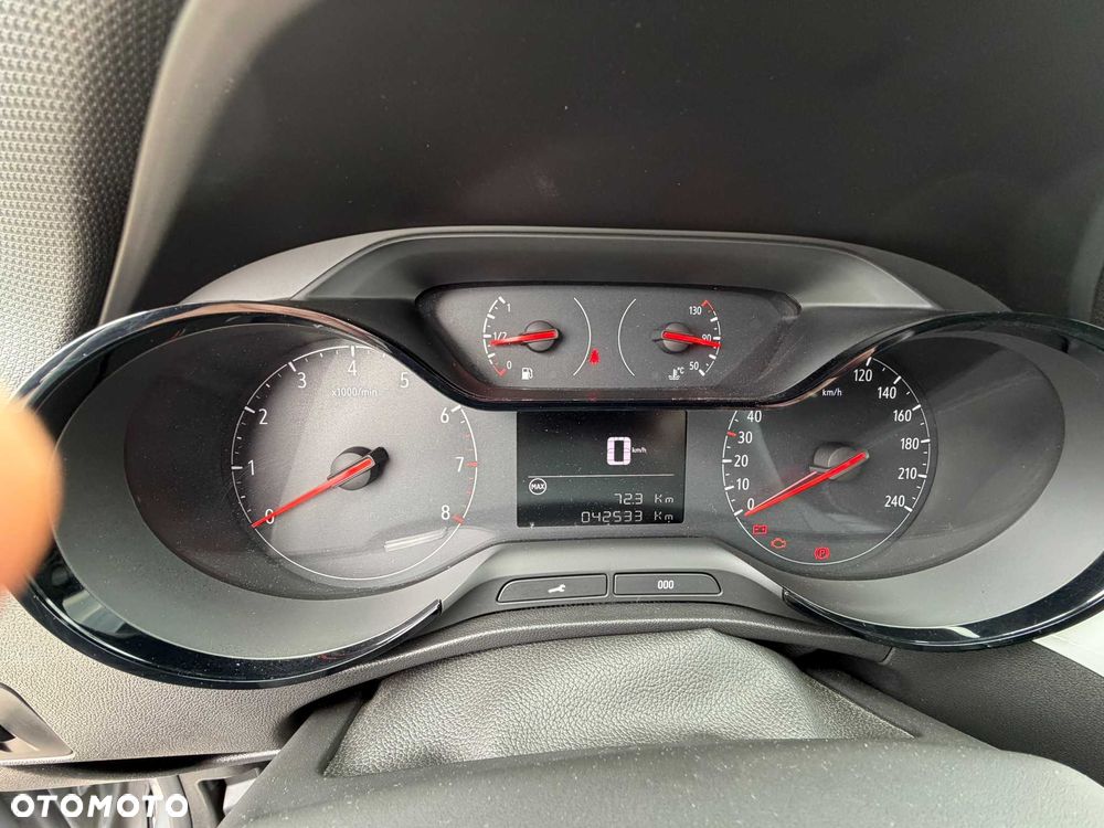 Opel Crossland X - 7