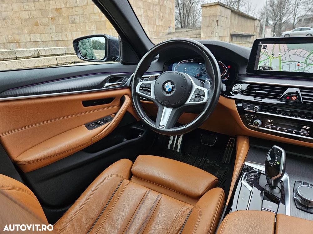 BMW Seria 5 530i xDrive AT MHEV - 9