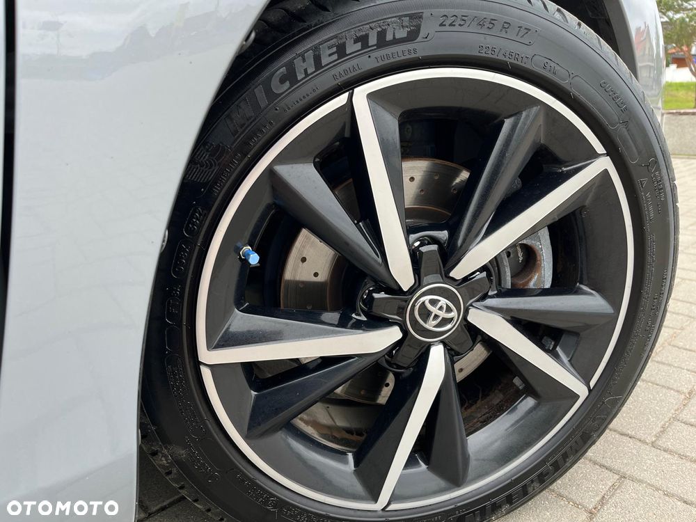 Toyota Auris 1.8 VVT-i Automatik Team Deutschland - 11