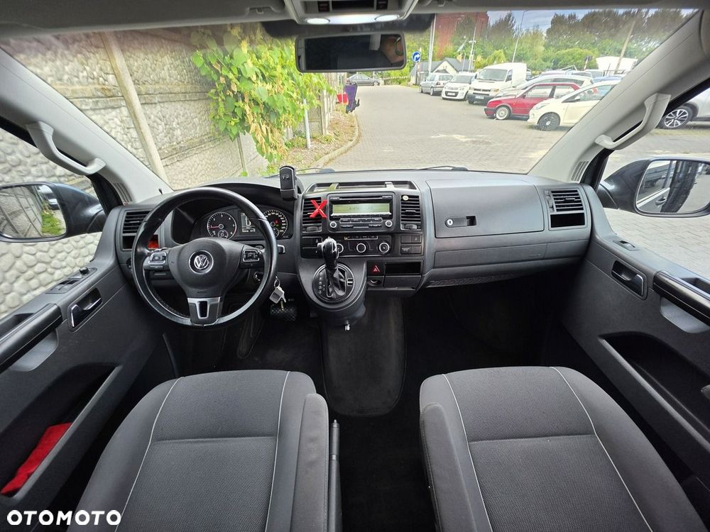 Volkswagen Multivan - 13