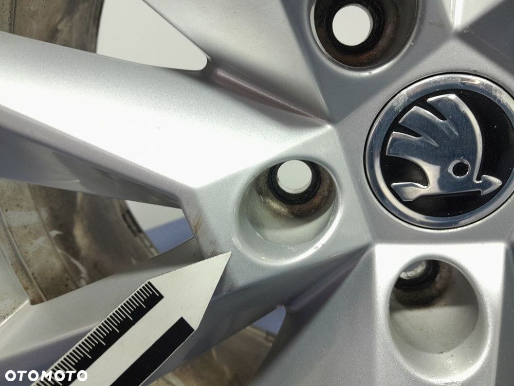 SKODA SUPERB III FELGI ALUMINIOWE 5X112 7JX17 ET 40 3V0601025 - 3