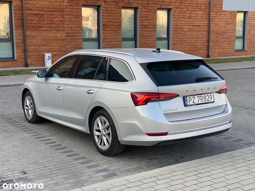 Skoda Octavia 2.0 TDI DSG Edition Plus - 6