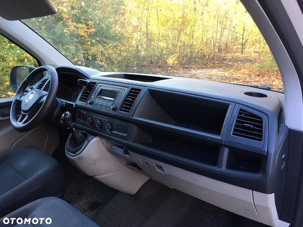 Volkswagen Transporter - 9