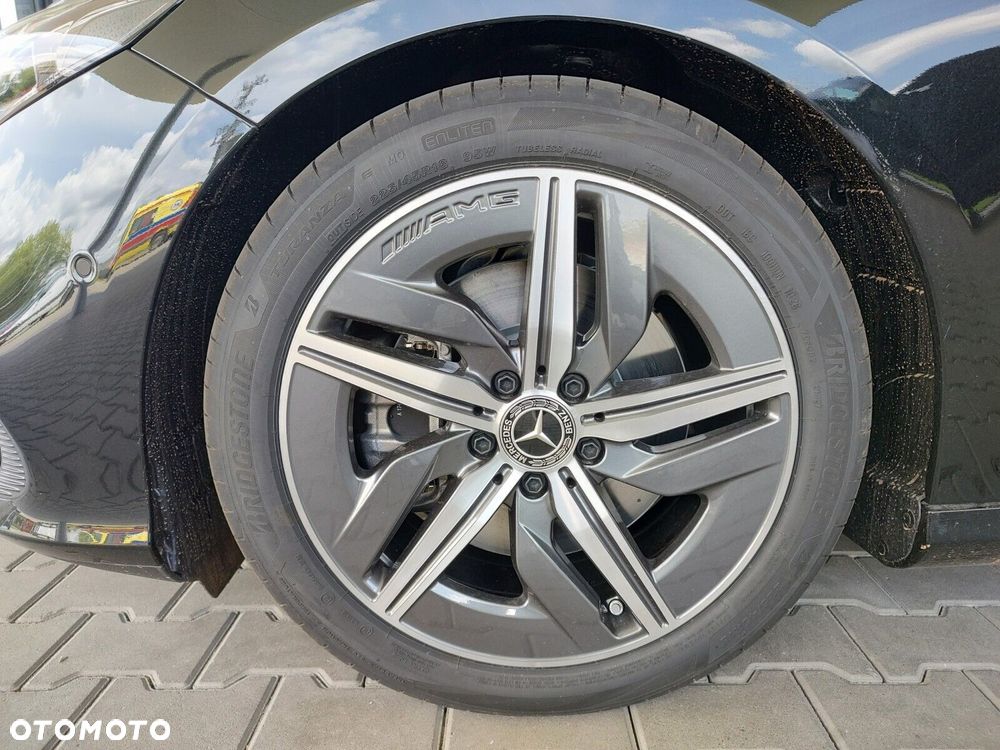 Mercedes-Benz CLA - 12