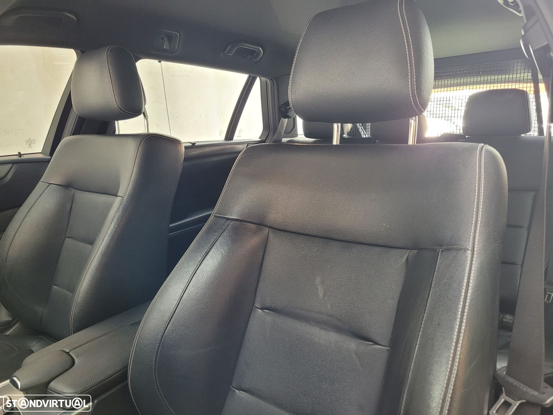 Mercedes-Benz E 300 Bluetec Hybrid Avantgarde - 9