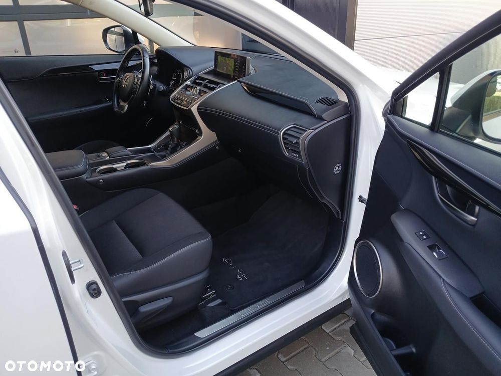 Lexus NX - 25