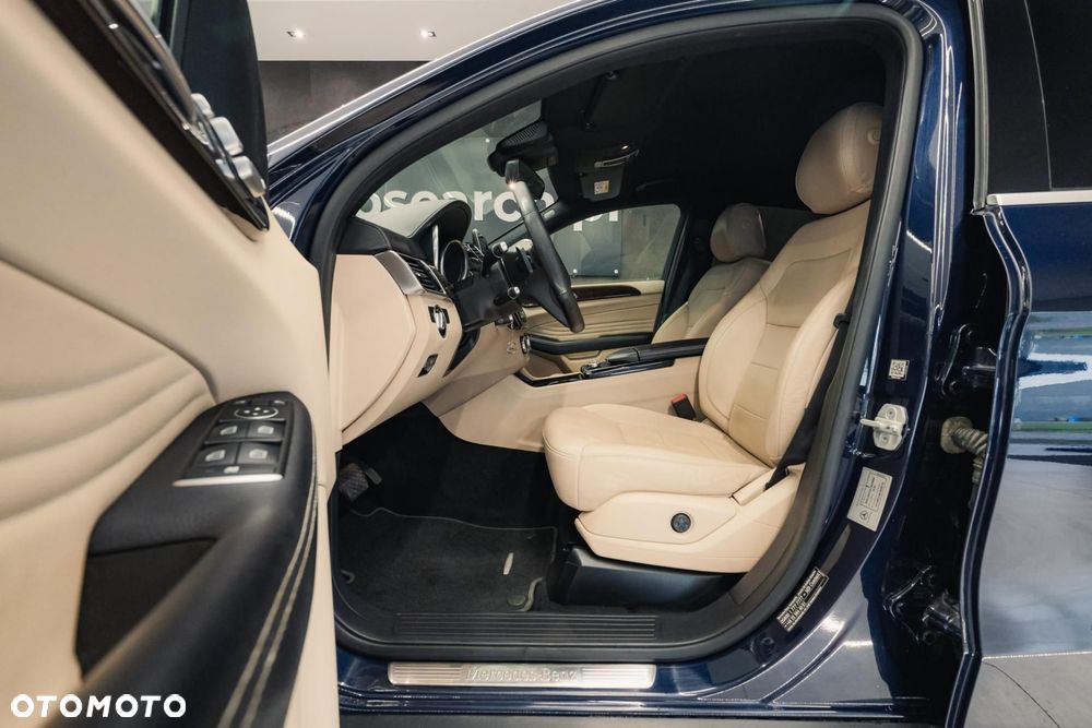 Mercedes-Benz GLE - 14