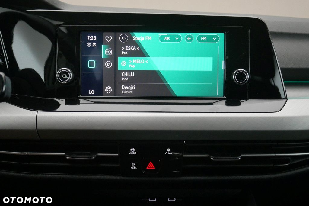 Volkswagen Golf - 10
