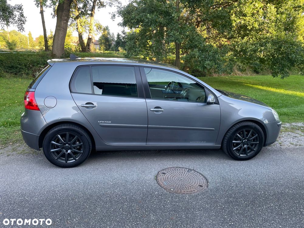 Volkswagen Golf 2.0 TDI United - 8