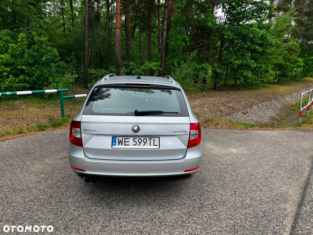 Skoda Superb 1.8 TSI Active DSG - 12