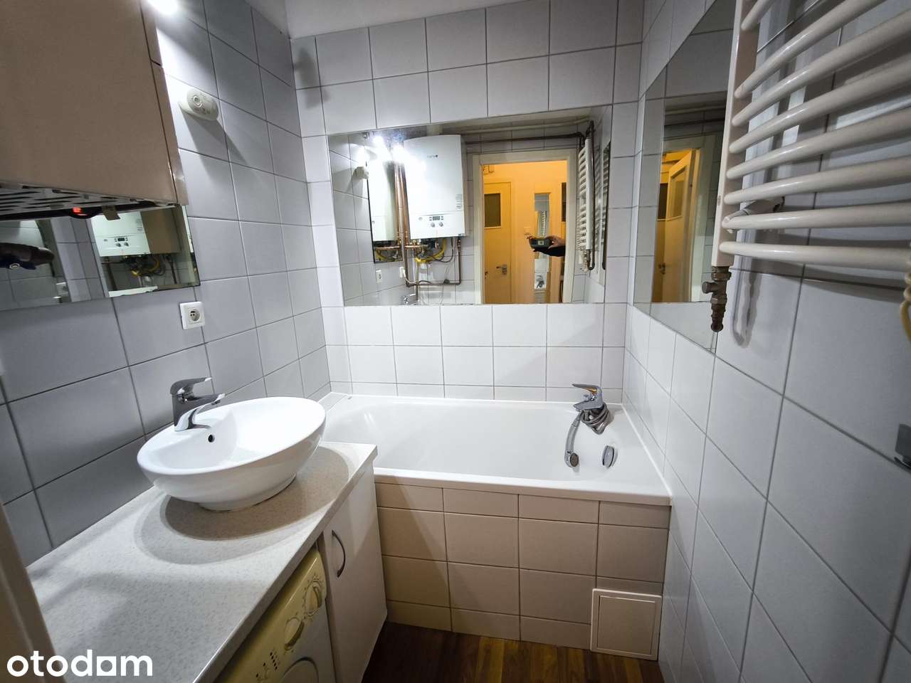 55 m2 I 2 niezależne pokoje I osobna kuchnia I 2 łazienki I przy UŁ