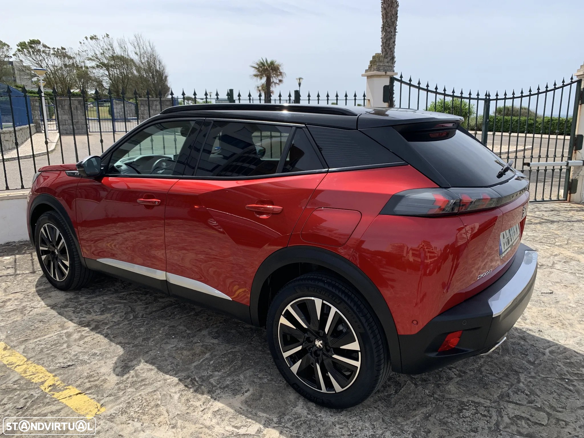 Peugeot 2008 1.2 PureTech GT EAT8 - 2