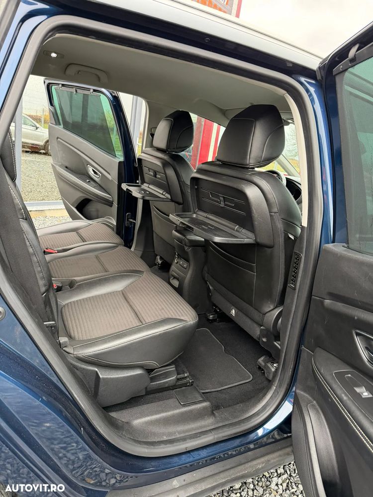 Renault Grand Scenic - 13