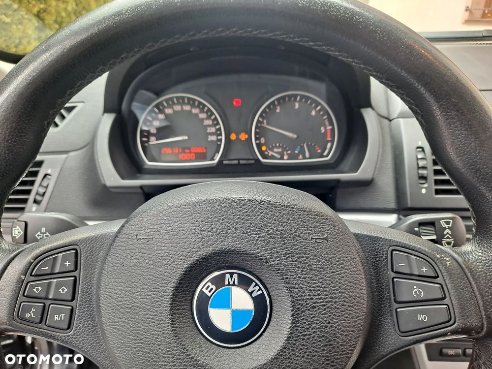 BMW X3 2.0d - 12
