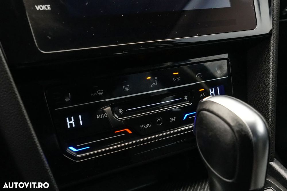 Volkswagen Passat 1.5 TSI ACT DSG Comfortline - 19