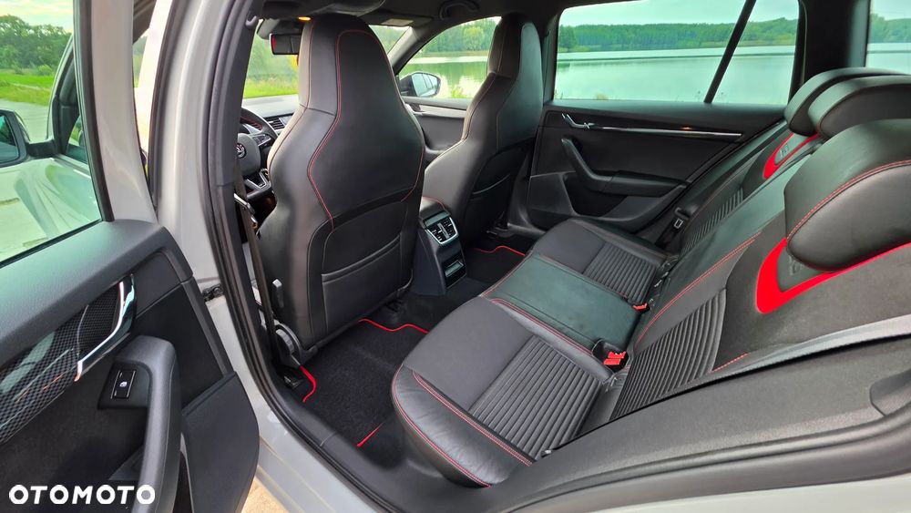 Skoda Octavia 2.0 TDI RS - 16