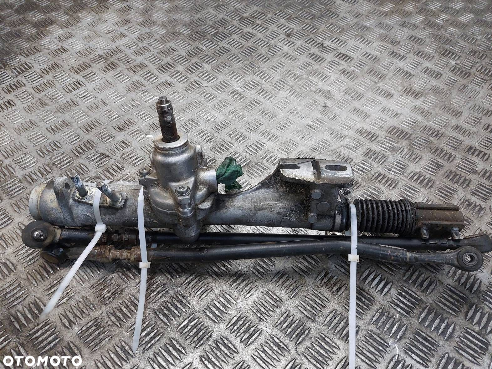 MAGLOWNICA PRZEKŁADNIA KIEROWNICZA AUDI 80 B4 EU EUROPA 8A1422065A - 2