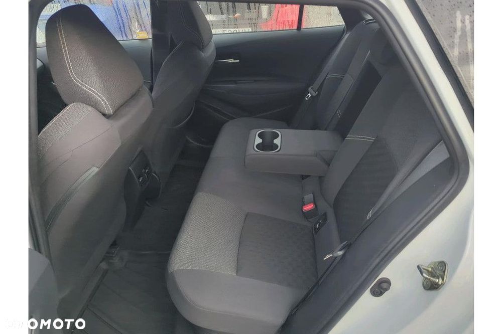Toyota Corolla 1.8 Hybrid Comfort - 8
