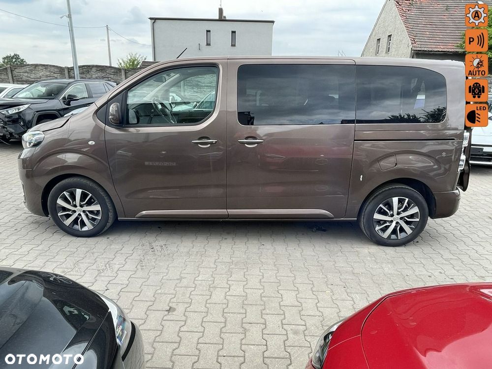 Toyota Proace Verso 2,0-l-D-4D (5-Si.) Autm Family compact - 1