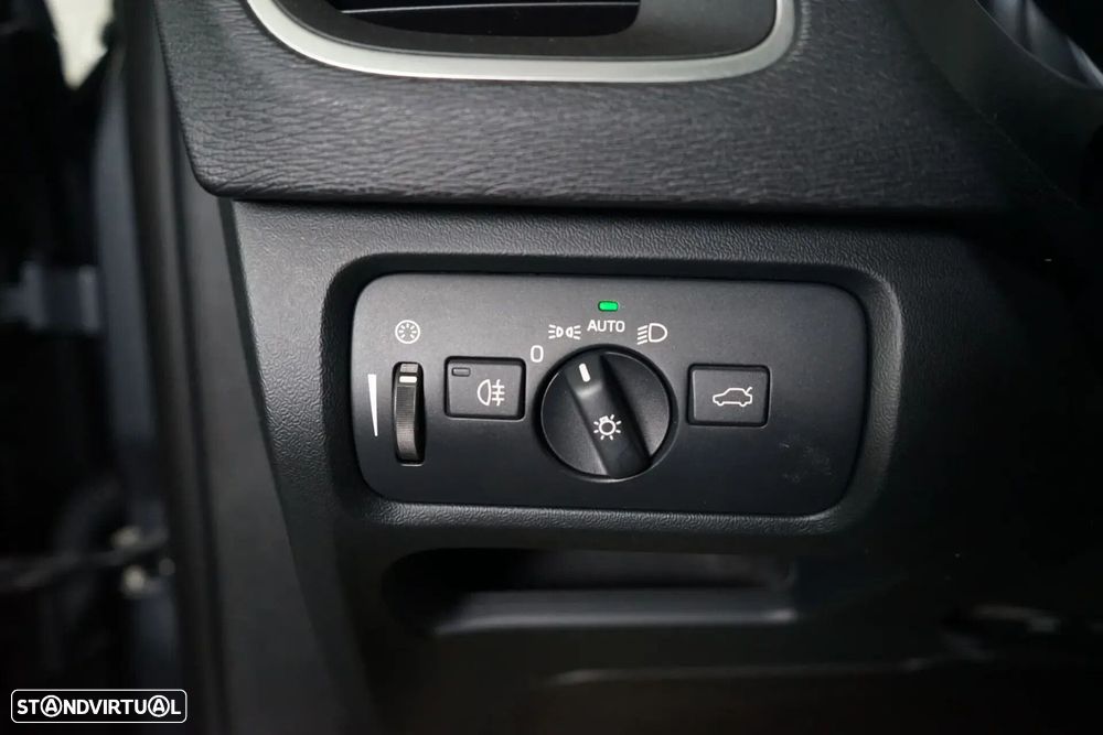 Volvo V40 - 27