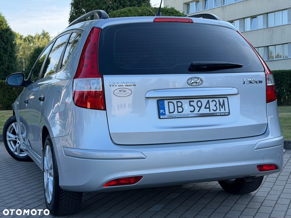Hyundai i30 1.4 FIFA WM Edition - 24