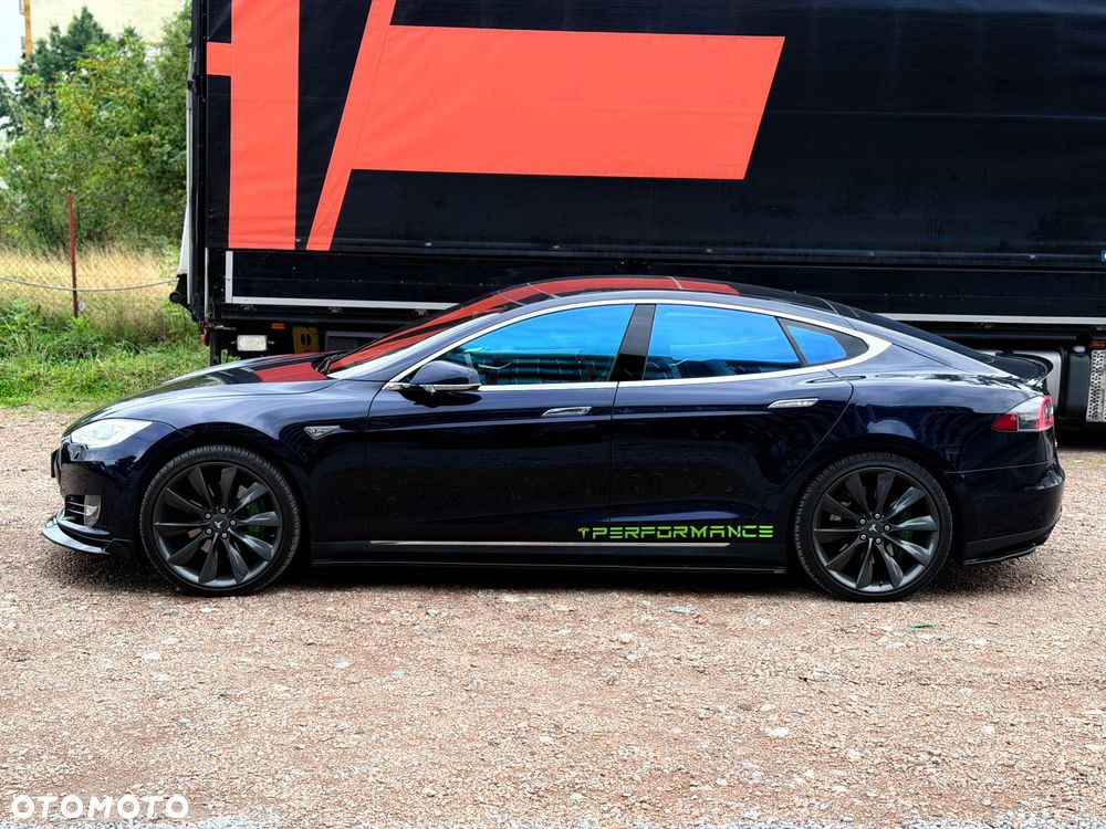 Tesla Model S Performance - 2