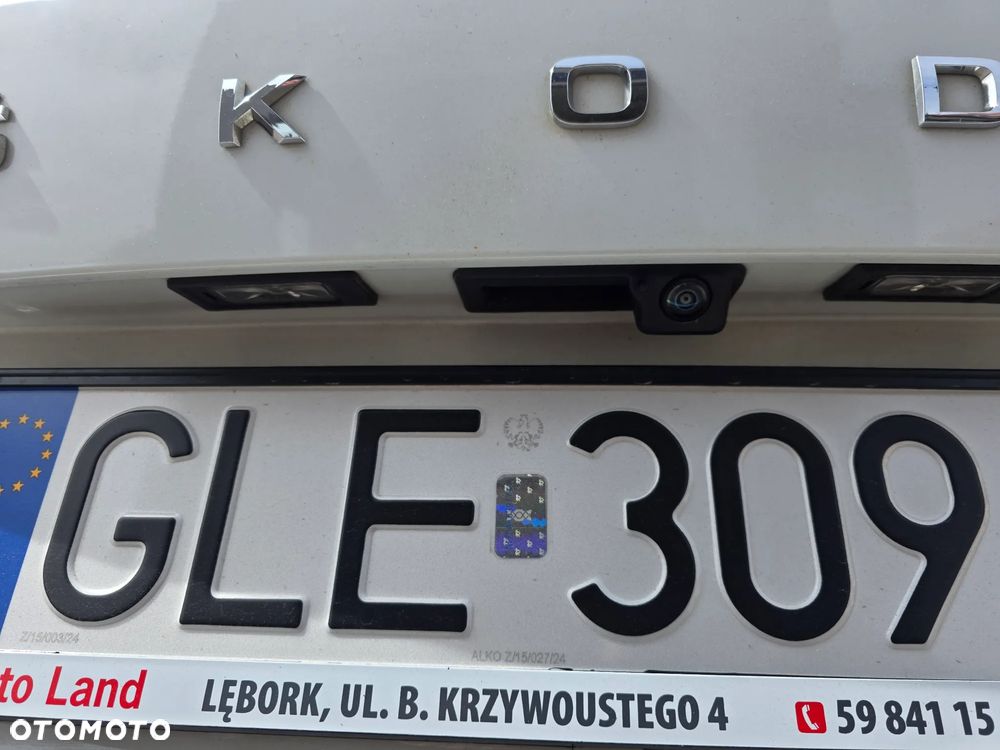 Skoda Octavia 2.0 TDI DSG Ambition - 19