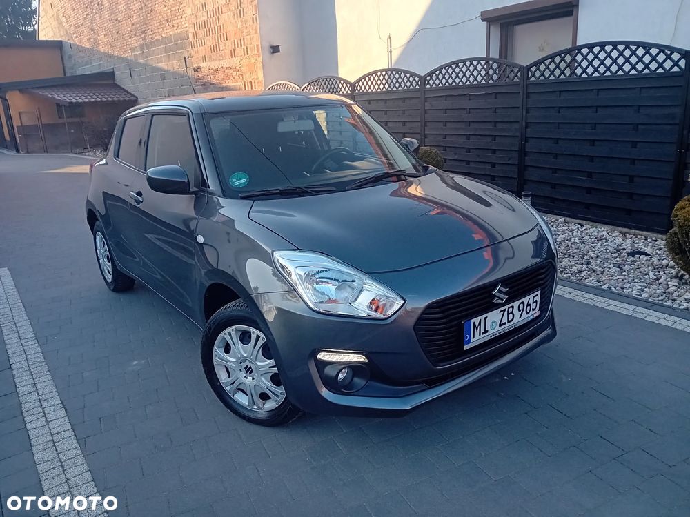 Suzuki Swift 1.2 Dualjet Allgrip Comfort - 1